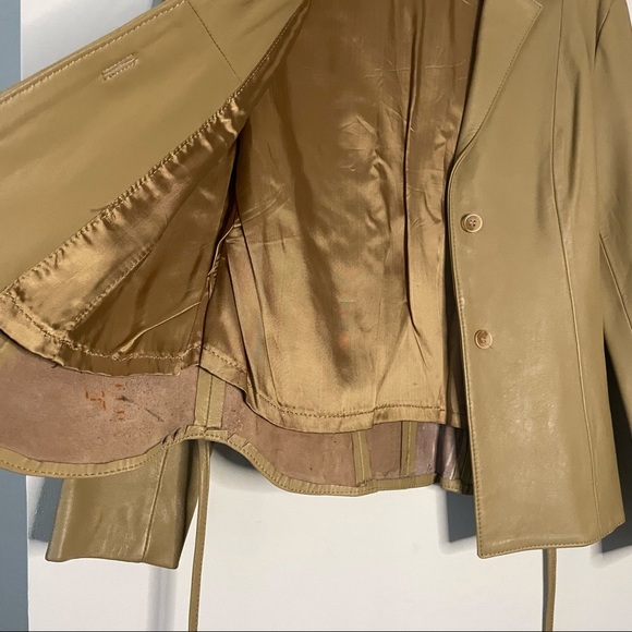 Lipel Day Belted Leather Jacket - Picture 8 of 11